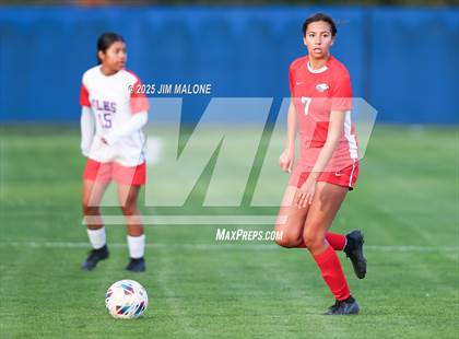 Thumbnail 2 in American vs. San Leandro photogallery.