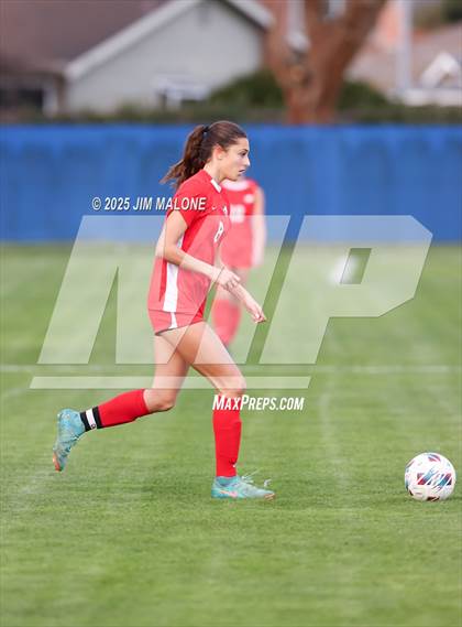 Thumbnail 2 in American vs. San Leandro photogallery.