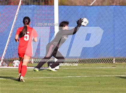 Thumbnail 3 in American vs. San Leandro photogallery.