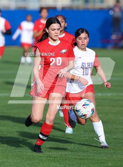 Thumbnail 2 in American vs. San Leandro photogallery.