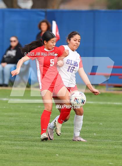 Thumbnail 3 in American vs. San Leandro photogallery.