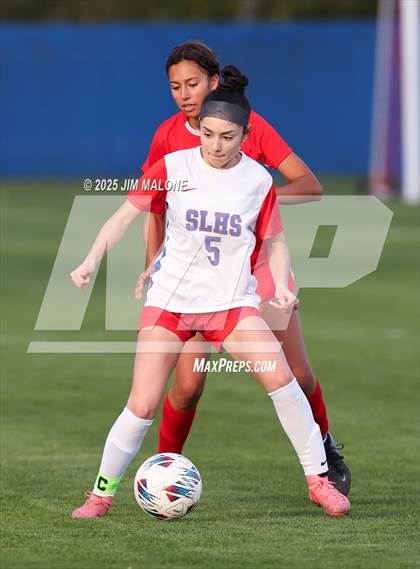 Thumbnail 1 in American vs. San Leandro photogallery.