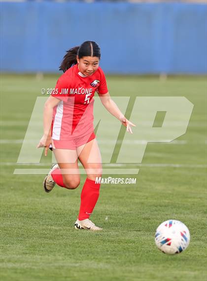 Thumbnail 3 in American vs. San Leandro photogallery.