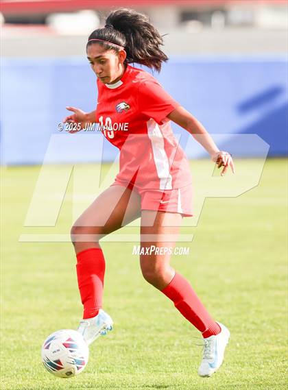 Thumbnail 3 in American vs. San Leandro photogallery.