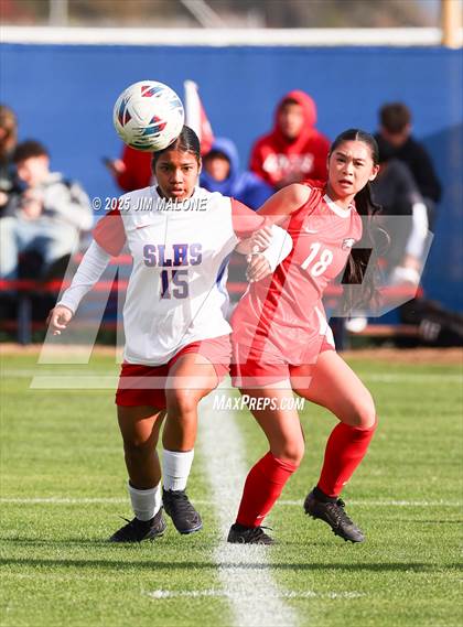 Thumbnail 3 in American vs. San Leandro photogallery.