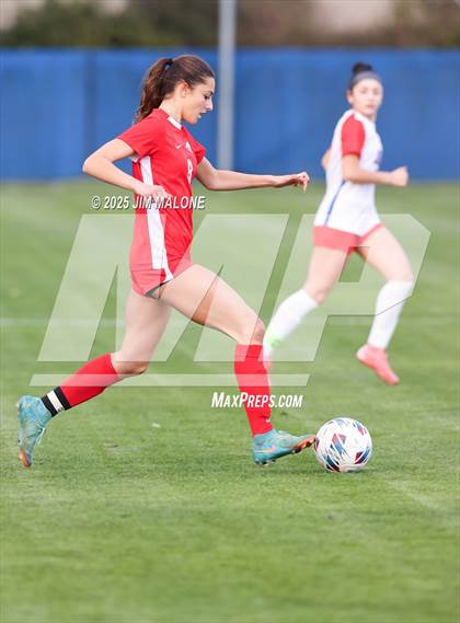 Thumbnail 3 in American vs. San Leandro photogallery.