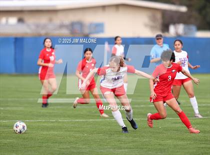 Thumbnail 3 in American vs. San Leandro photogallery.
