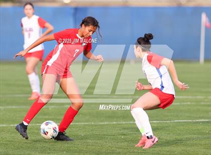 Thumbnail 2 in American vs. San Leandro photogallery.