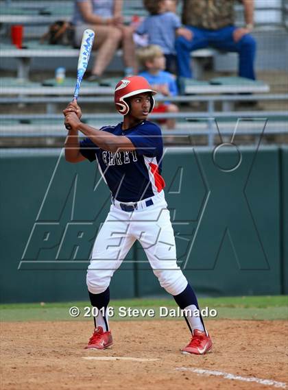 Thumbnail 3 in Archbishop Rummel vs John Ehret  photogallery.