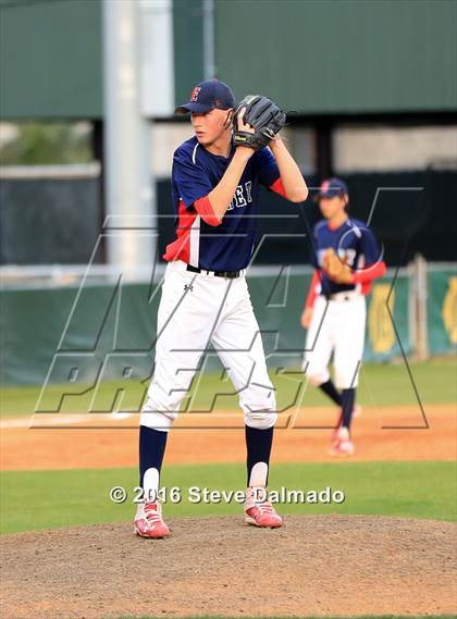 Thumbnail 1 in Archbishop Rummel vs John Ehret  photogallery.
