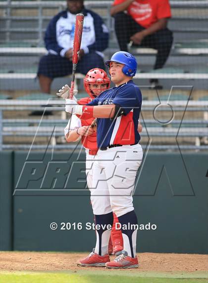 Thumbnail 2 in Archbishop Rummel vs John Ehret  photogallery.