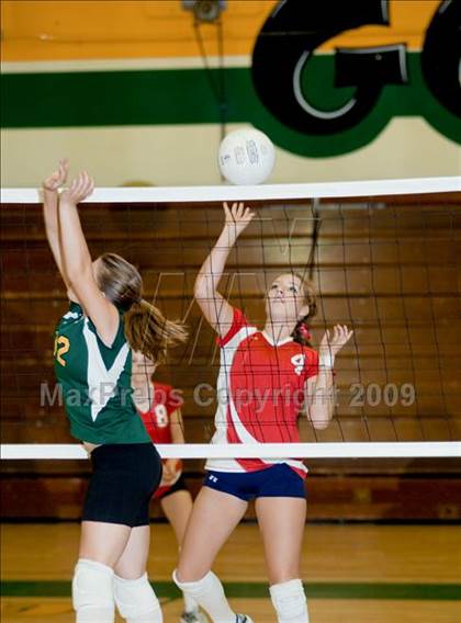 Thumbnail 3 in Beyer @ Davis photogallery.
