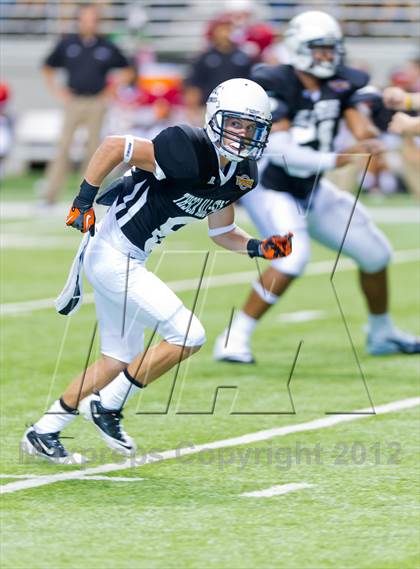 Thumbnail 3 in THSCA All-Star Football Game photogallery.