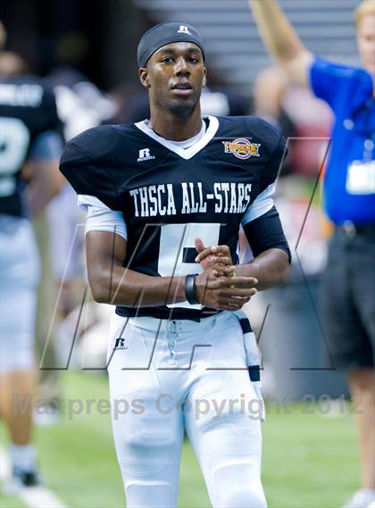 Thumbnail 3 in THSCA All-Star Football Game photogallery.