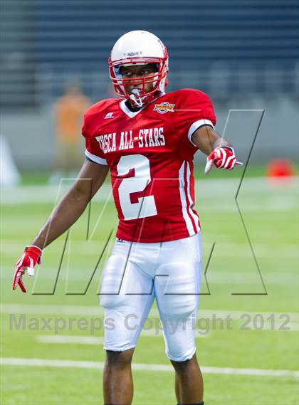 Thumbnail 2 in THSCA All-Star Football Game photogallery.