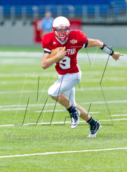 Thumbnail 2 in THSCA All-Star Football Game photogallery.