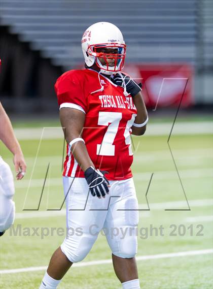 Thumbnail 3 in THSCA All-Star Football Game photogallery.