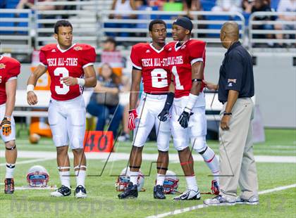Thumbnail 2 in THSCA All-Star Football Game photogallery.