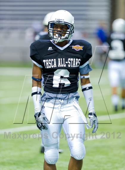 Thumbnail 3 in THSCA All-Star Football Game photogallery.