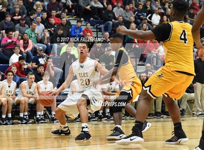 Thumbnail 3 in Cleveland Heights vs. Centerville photogallery.