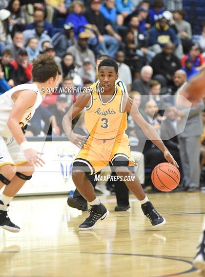 Thumbnail 1 in Cleveland Heights vs. Centerville photogallery.