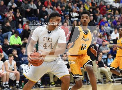Thumbnail 2 in Cleveland Heights vs. Centerville photogallery.