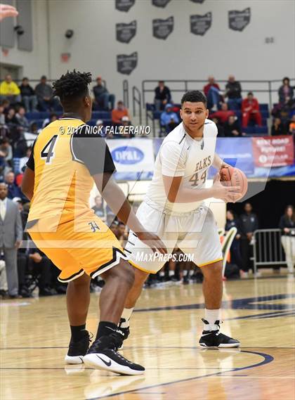 Thumbnail 3 in Cleveland Heights vs. Centerville photogallery.