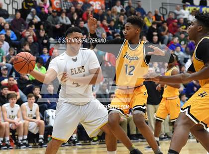 Thumbnail 1 in Cleveland Heights vs. Centerville photogallery.