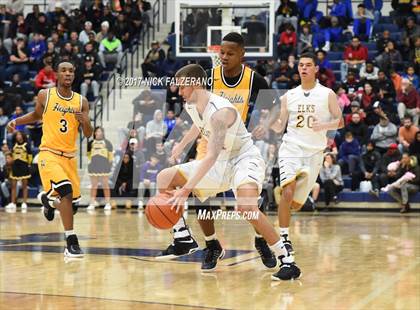 Thumbnail 3 in Cleveland Heights vs. Centerville photogallery.
