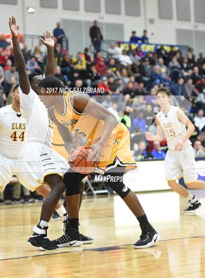 Thumbnail 3 in Cleveland Heights vs. Centerville photogallery.