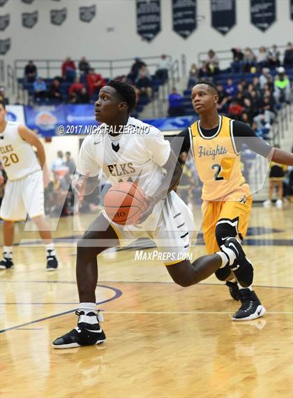 Thumbnail 2 in Cleveland Heights vs. Centerville photogallery.