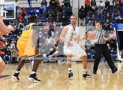 Thumbnail 3 in Cleveland Heights vs. Centerville photogallery.