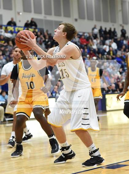 Thumbnail 2 in Cleveland Heights vs. Centerville photogallery.