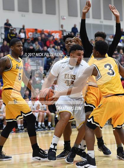 Thumbnail 1 in Cleveland Heights vs. Centerville photogallery.