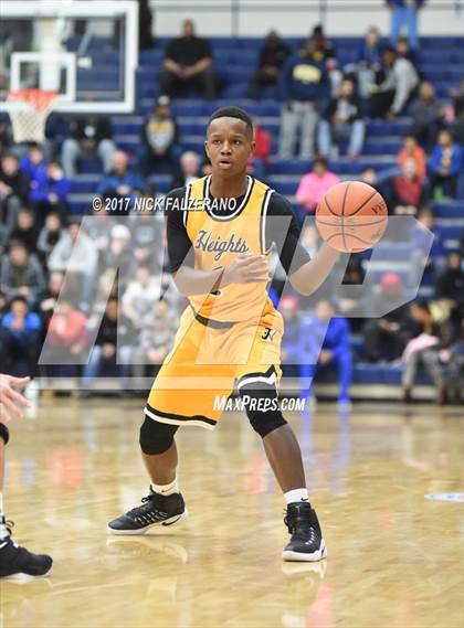 Thumbnail 3 in Cleveland Heights vs. Centerville photogallery.