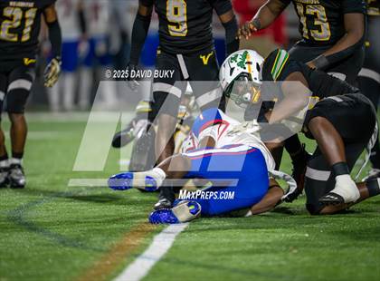 Thumbnail 2 in Gar-Field @ Woodbridge (Senior Night) photogallery.