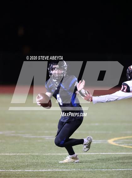 Thumbnail 3 in Grandview vs. Eaglecrest photogallery.