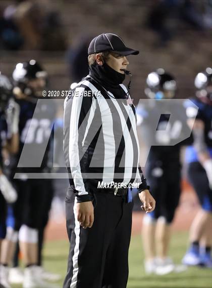 Thumbnail 2 in Grandview vs. Eaglecrest photogallery.