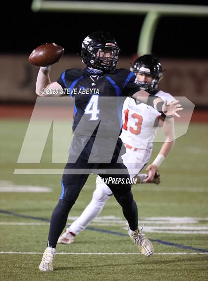Thumbnail 1 in Grandview vs. Eaglecrest photogallery.