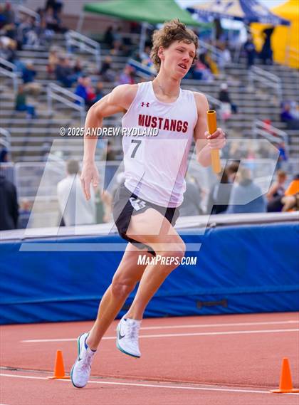 Thumbnail 2 in Huskie Twilight (Relays) photogallery.