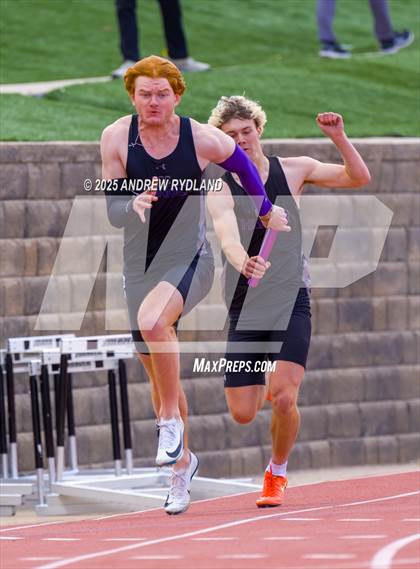 Thumbnail 1 in Huskie Twilight (Relays) photogallery.