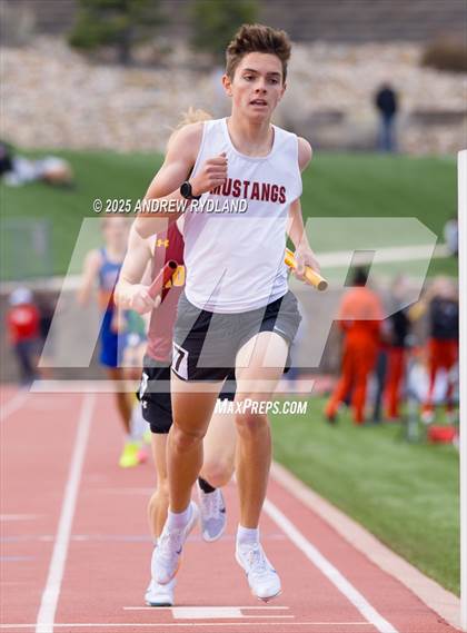 Thumbnail 3 in Huskie Twilight (Relays) photogallery.