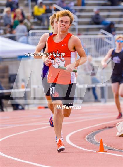 Thumbnail 1 in Huskie Twilight (Relays) photogallery.