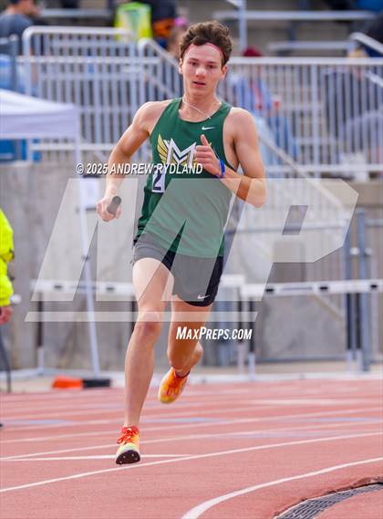 Thumbnail 1 in Huskie Twilight (Relays) photogallery.