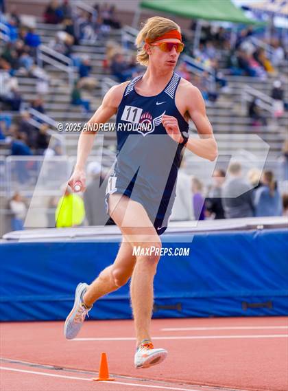 Thumbnail 1 in Huskie Twilight (Relays) photogallery.