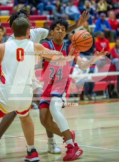 Thumbnail 3 in Christian @ Cathedral Catholic photogallery.