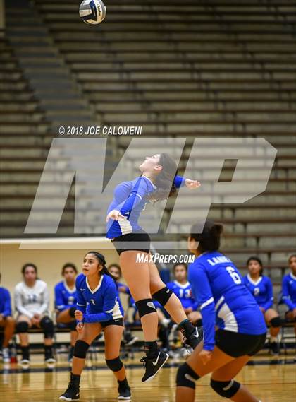 Thumbnail 3 in Burbank vs Lanier [Sidney] photogallery.