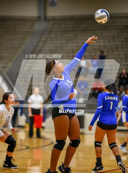 Thumbnail 1 in Burbank vs Lanier [Sidney] photogallery.