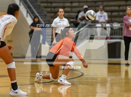 Thumbnail 3 in Burbank vs Lanier [Sidney] photogallery.