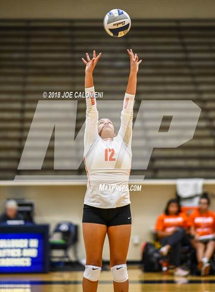 Thumbnail 1 in Burbank vs Lanier [Sidney] photogallery.